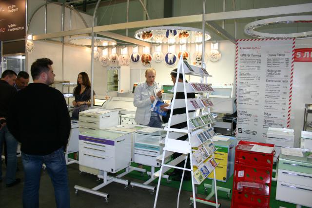 Photo report on the exhibition &laquo;MEDVIN Dentistry&raquo;