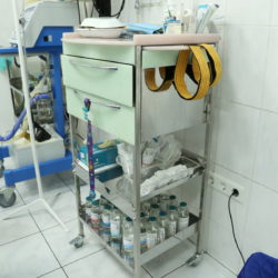 Anesthesiologist table