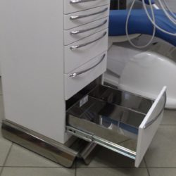Тумба на колесах (400 х 400 мм)